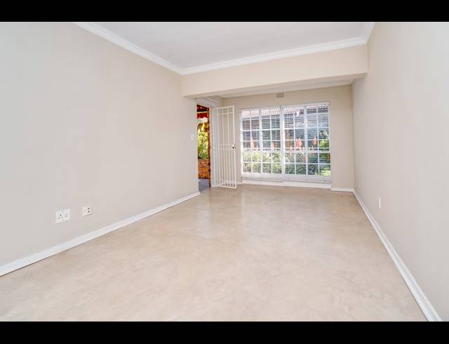 1 BEDROOM RETIREMENT UNIT FOR SALE IN BRYANSTON